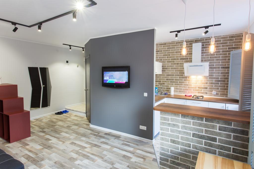 Loft Apartment Near Botanical Garden Kharkiv Exterior photo